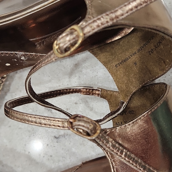 Never Worn Vintage Wedges - Picture 10 of 15